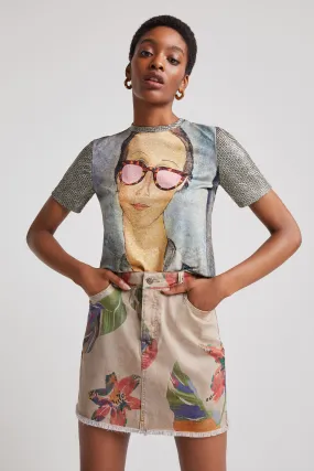 Beatrice Tshirt with arty portrait print  Desigual Style 22SWTKAE