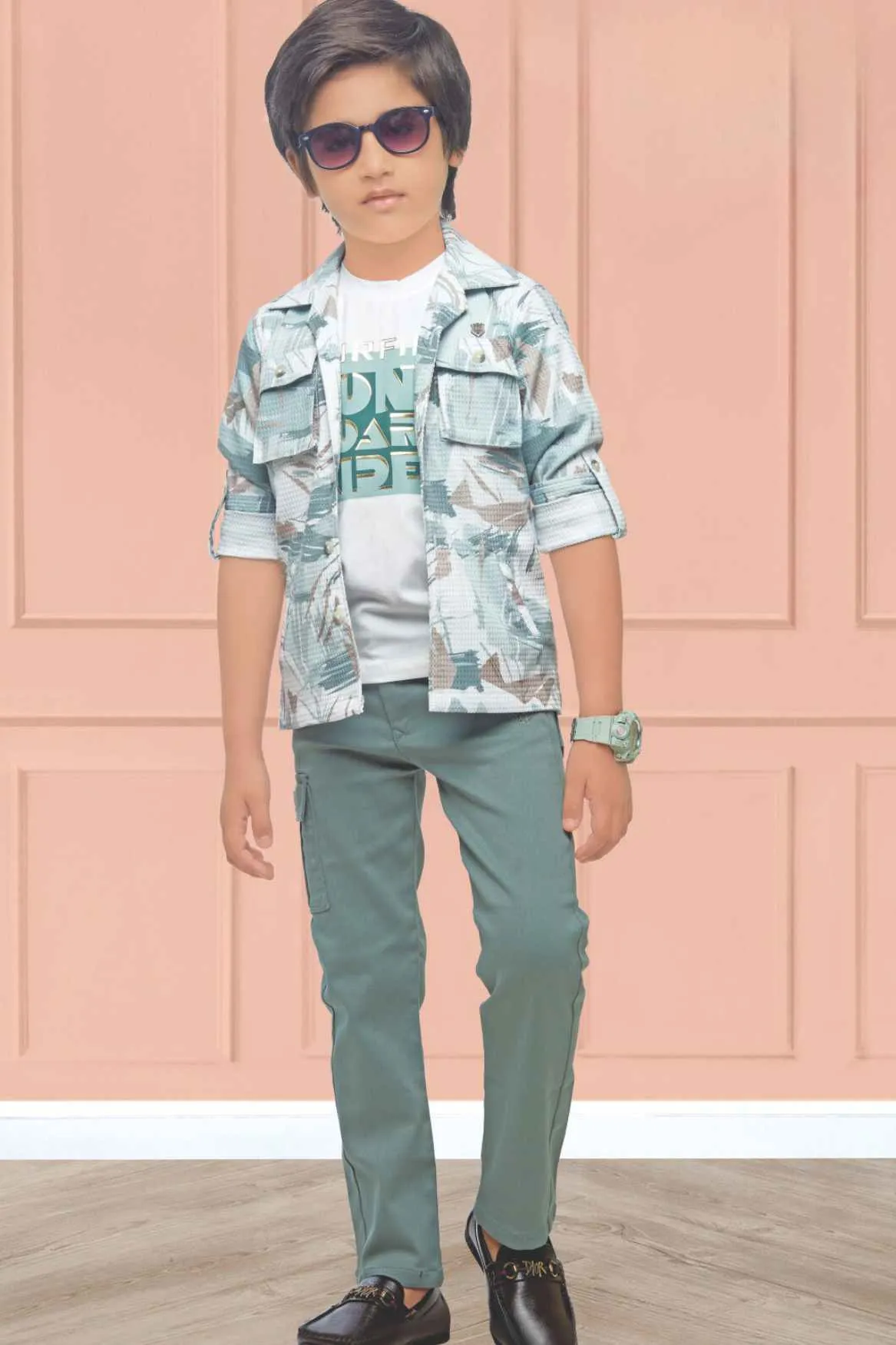 Green Printed Overcoat With White T-shirt And Pant Set For Boys