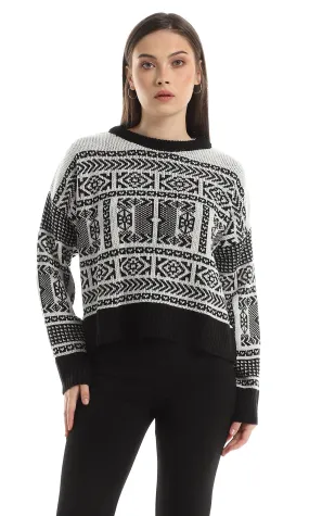 O160341 Round Neck Bi-Tone Slip On Pullover - Black & Off White