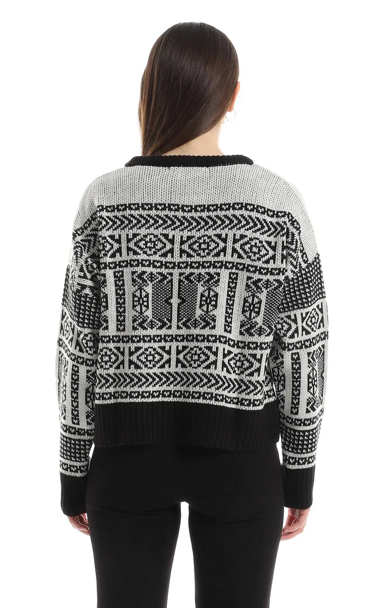 O160341 Round Neck Bi-Tone Slip On Pullover - Black & Off White