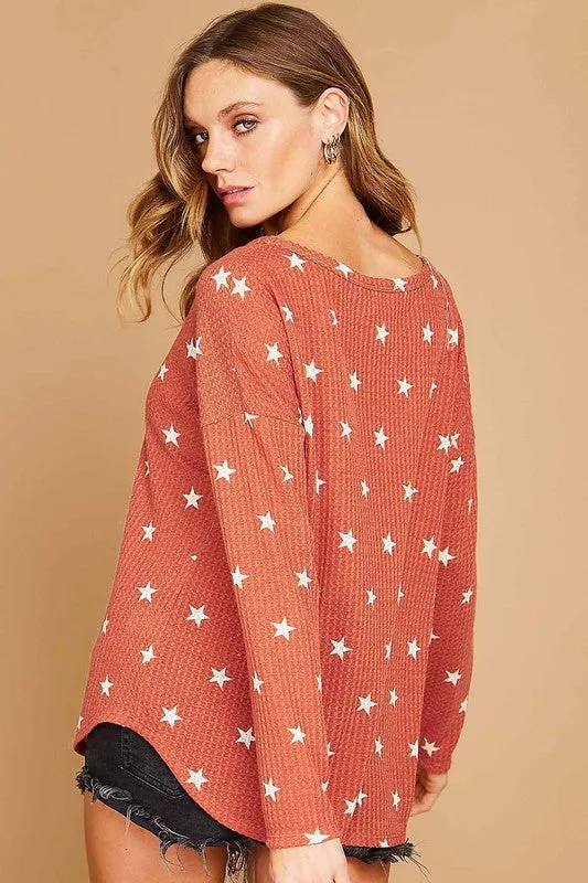 Star Printed V Neckline Knit Top - Rust