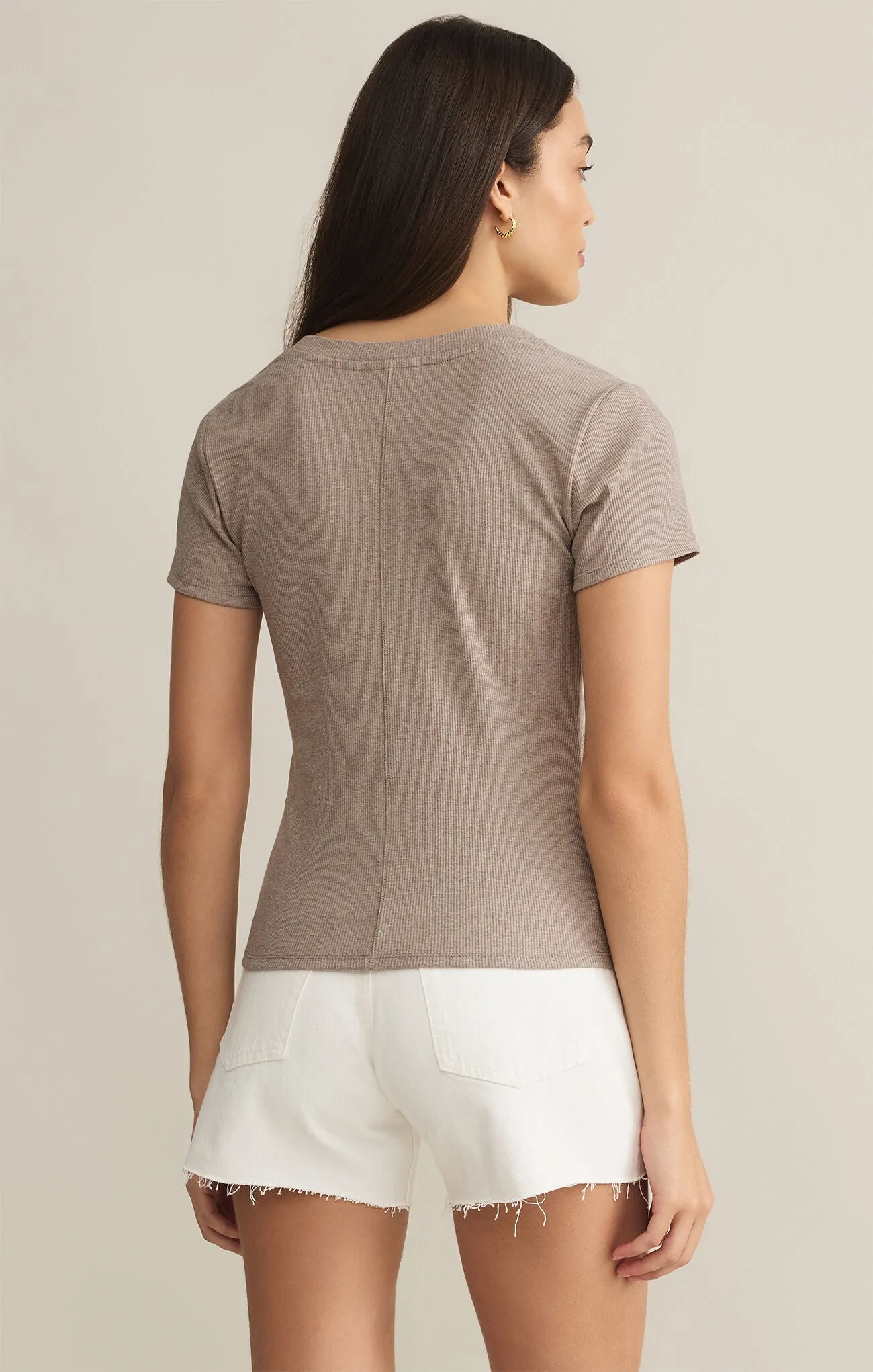 Z SUPPLY SIERNA SHORT SLEEVE TEE IN HEATHER TAUPE