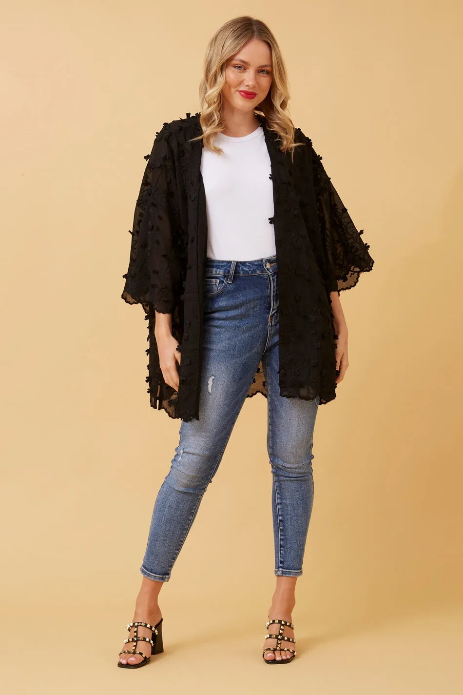 ZOE EMBROIDERED KIMONO