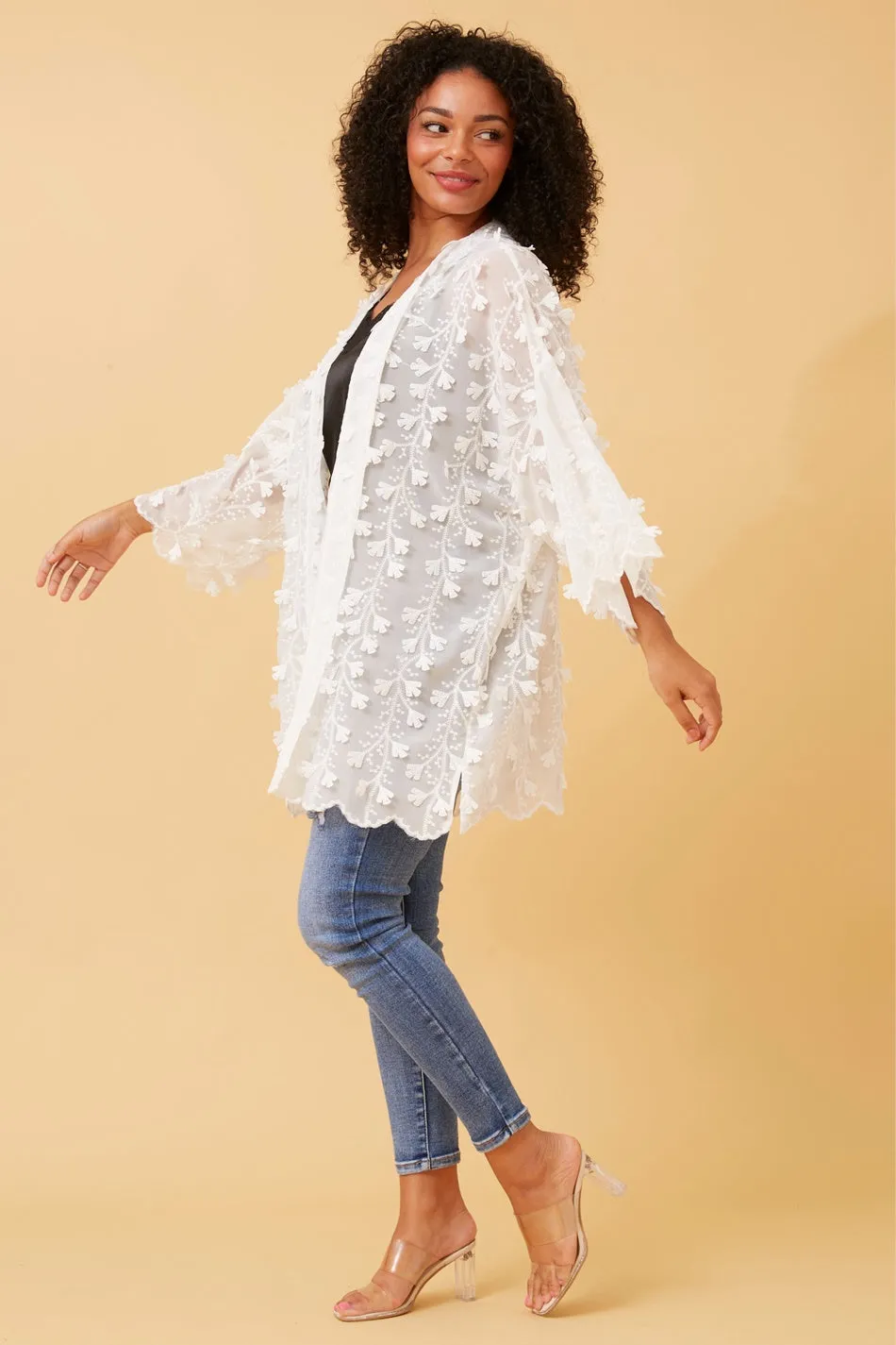 ZOE EMBROIDERED KIMONO